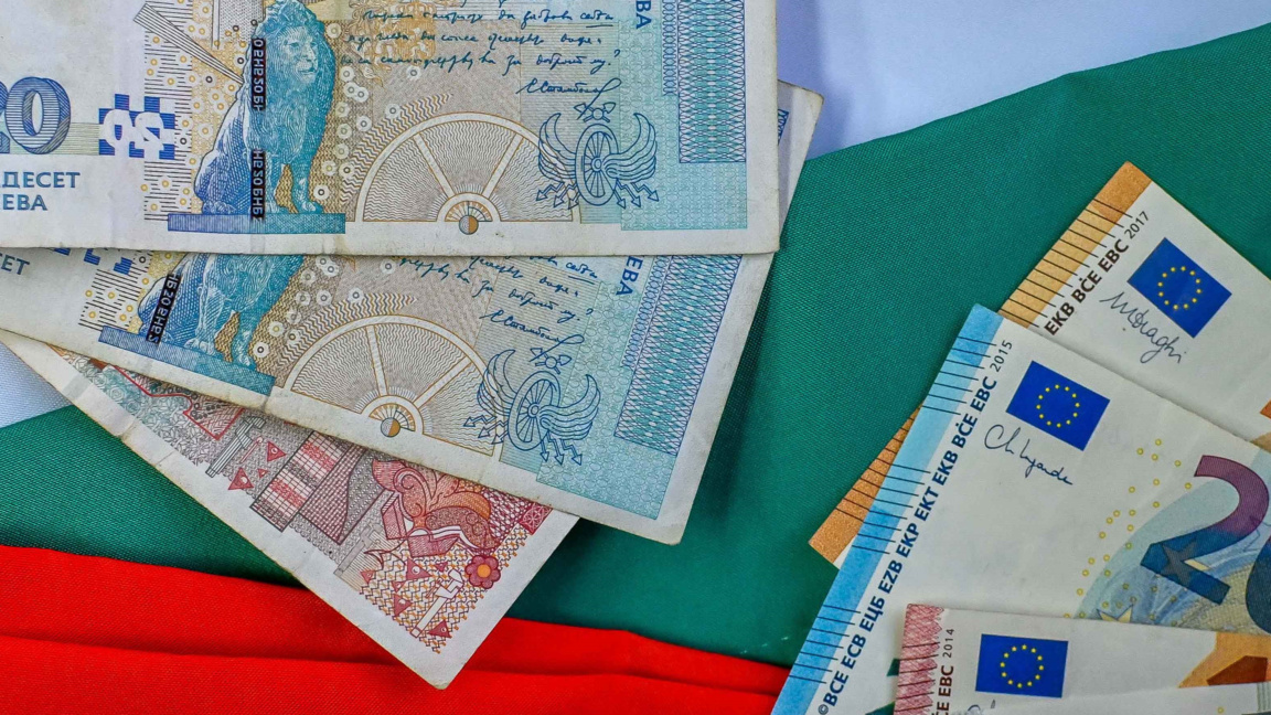 Reuters: Bulgaristan Avro’ya protestolar ve şüphecilik ortamında geçiyor