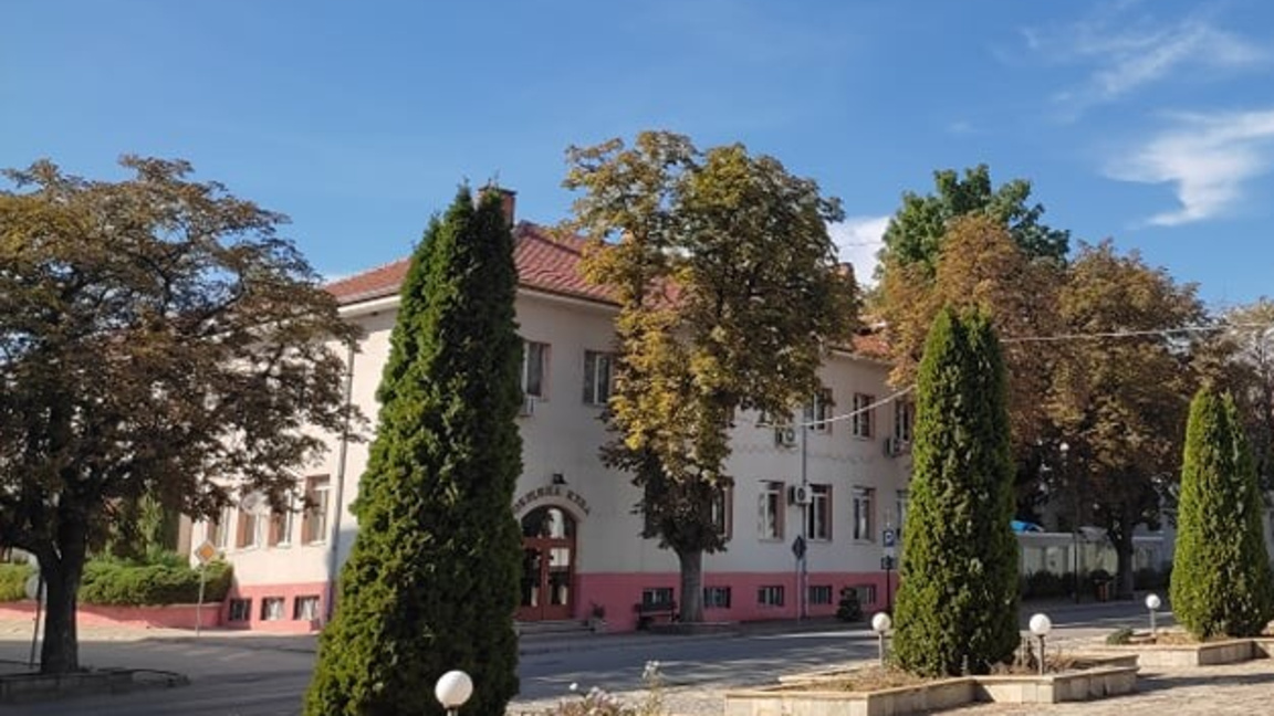 Община Кула сграда