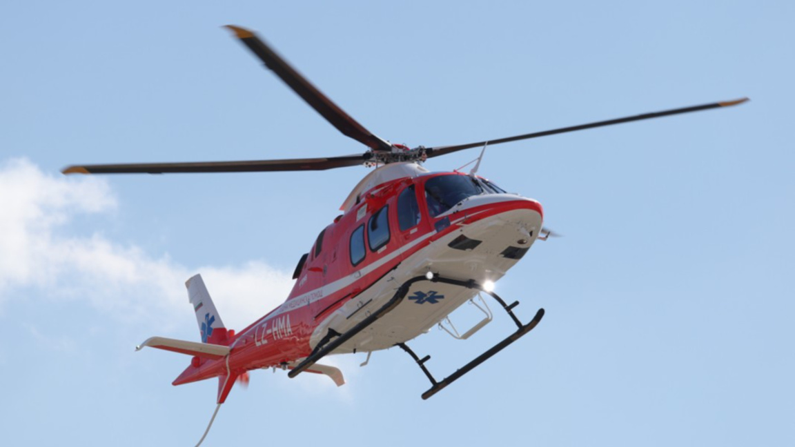 Хеликоптер на въздушната Спешна помощ