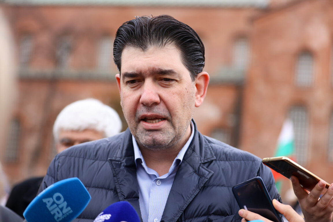 Иван Таков, председател на Комисията по транспорт в СОС