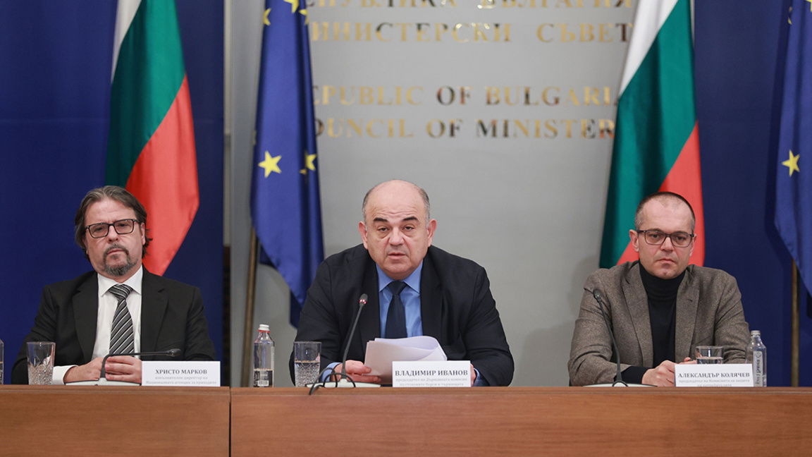 The euro is only currency, prices displayed in euro and leva until August