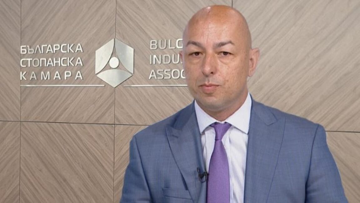 Щерьо Ножаров, икономически съветник в Българската стопанска камара