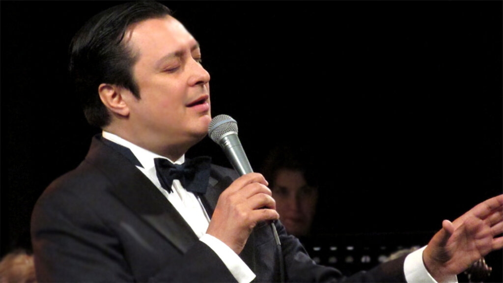 "Anı" ve Vasil Petrov