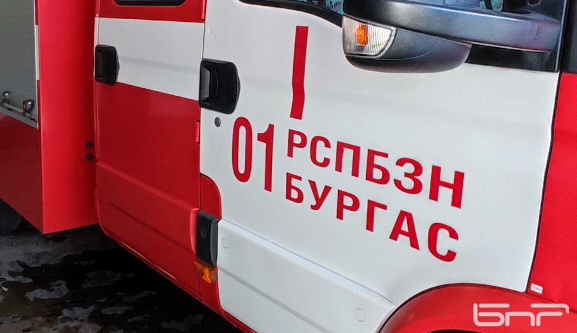 Коли горяха в автосервизи в Бургаско
