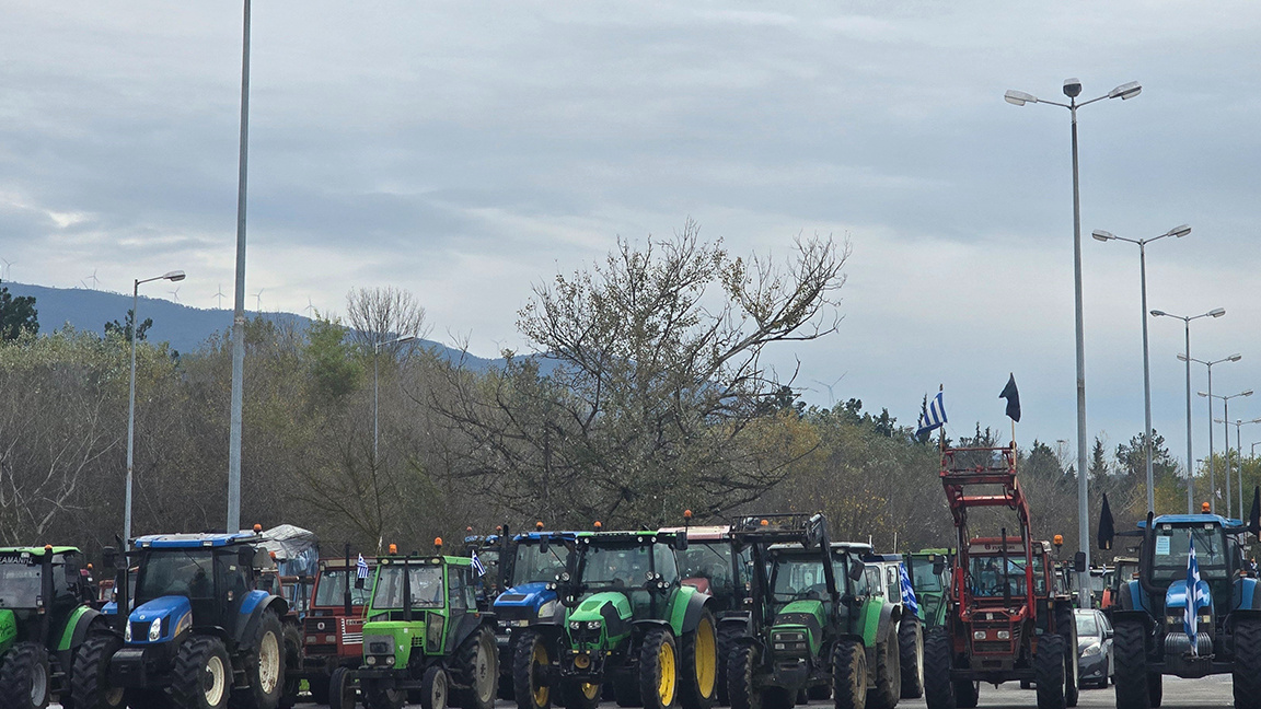 Yunan çiftçilerin protestoları devam ediyor