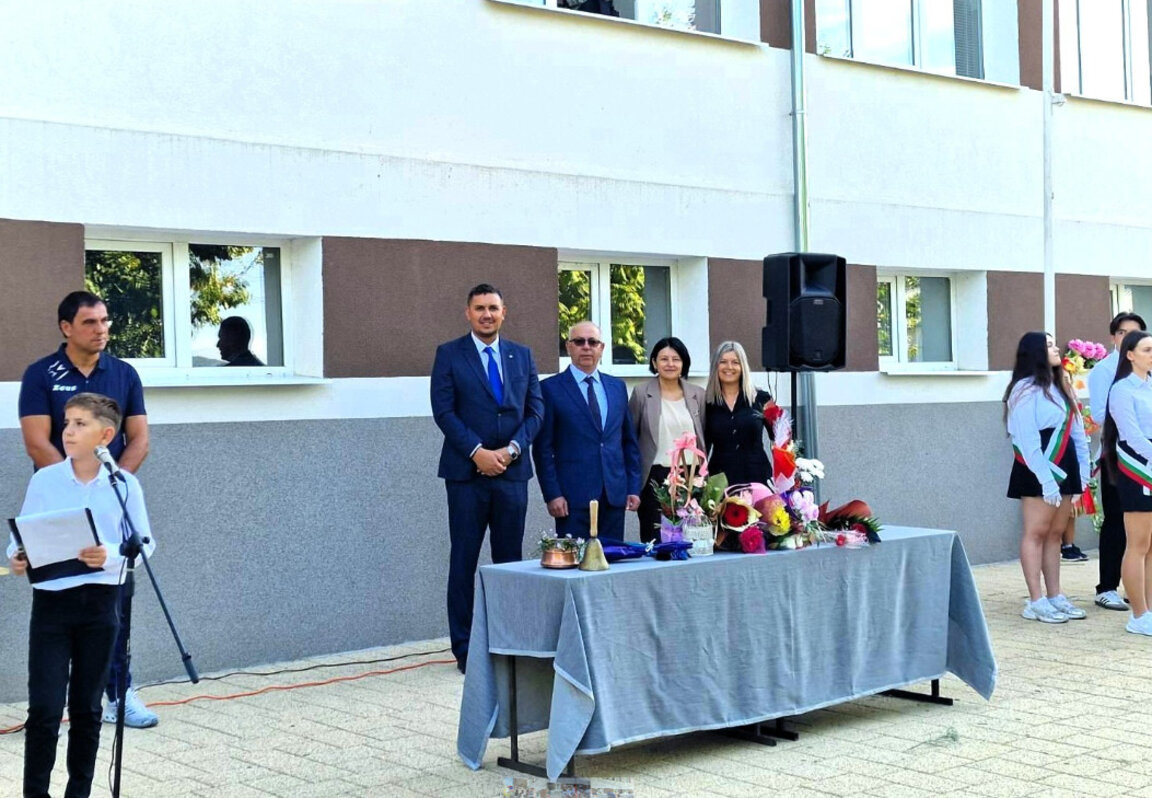 510 деца прекрачиха прага на класните стаи в Черноочене
