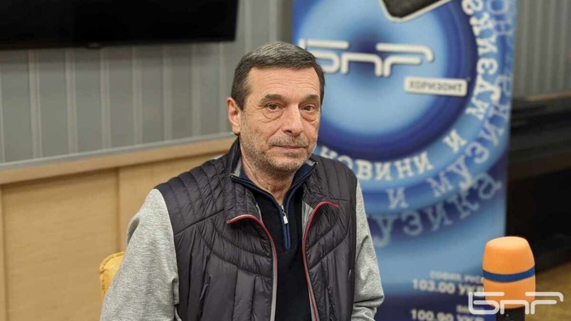 Димитър Манолов