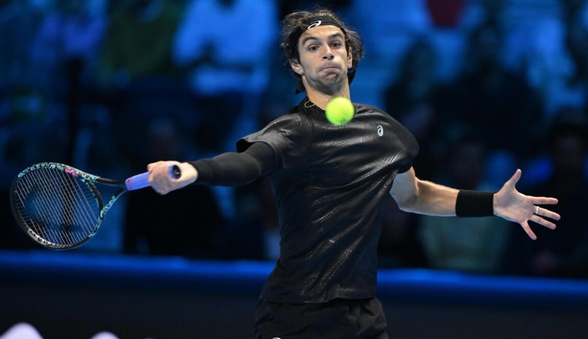 Лоренцо Музети е преуморен.