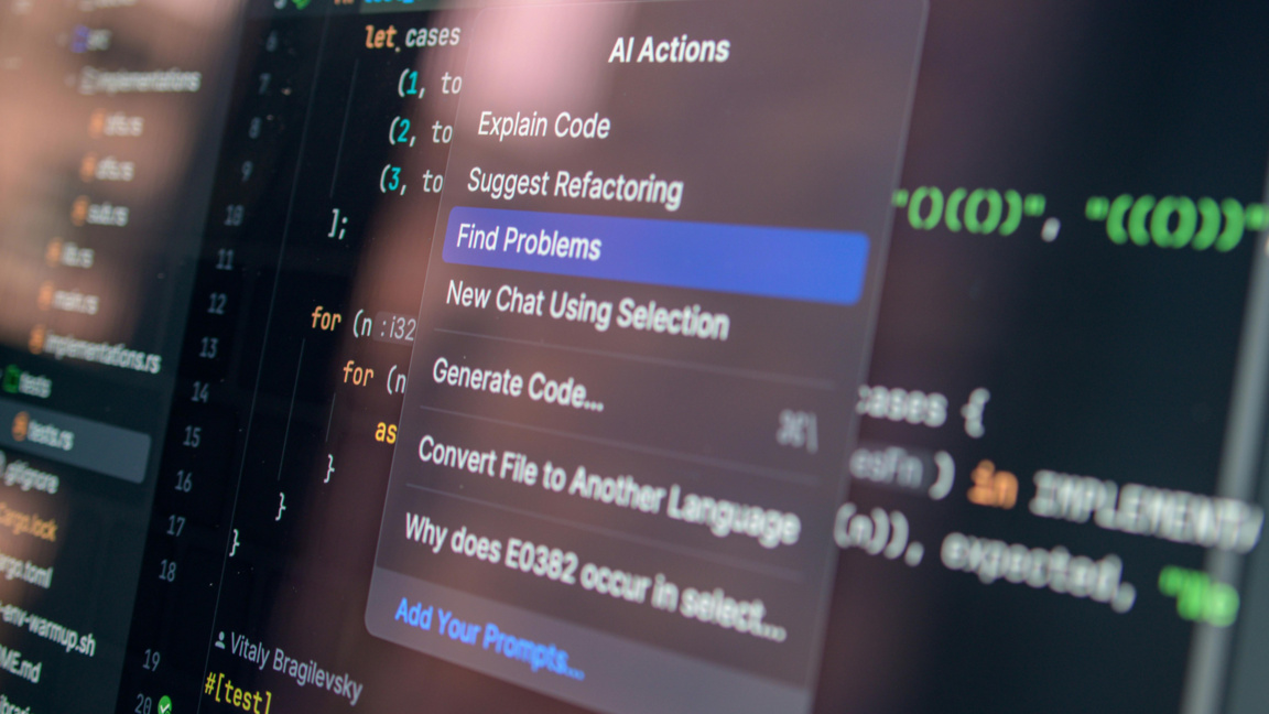 Великобритания ще използва ИИ за идентифициране на престъпници