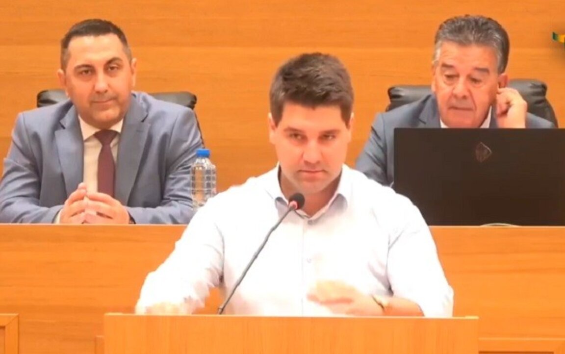 Вл. Славенски става  председател на групата съветници на ПП-ДБ
