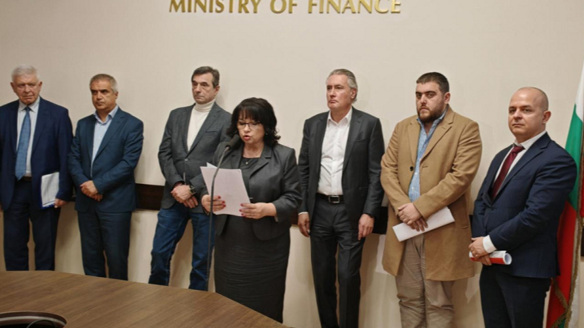 Кабинет, синдикати и работодатели постигнаха съгласие по преработения бюджет