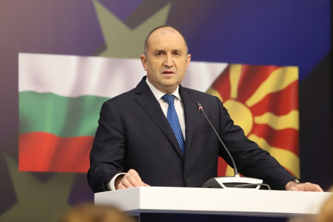 Болгарский президент принял приглашение, посетить официально Северную Македонию