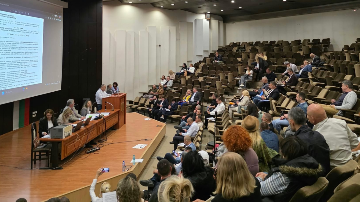 Общинският съвет прие годишните финансови отчети на общинските дружества 