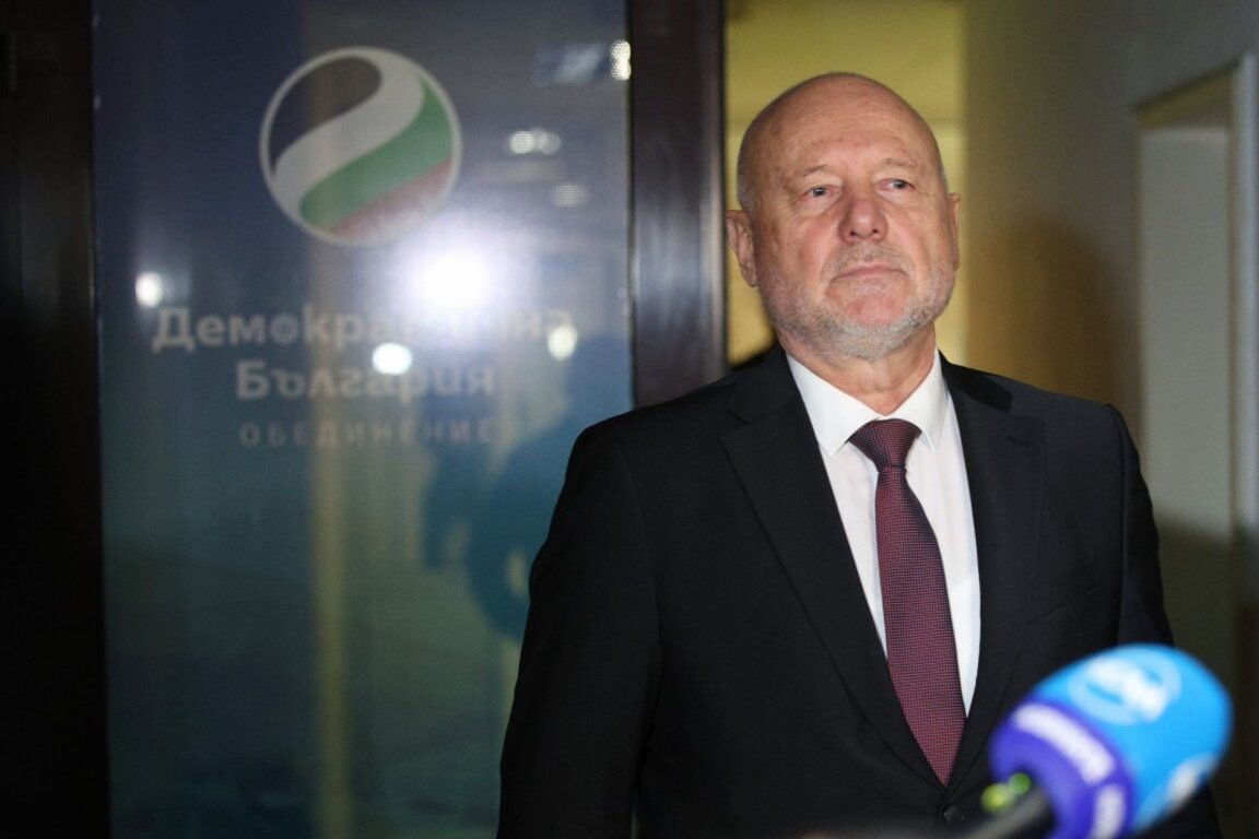 Министърът на отбраната Тодор Тагарев