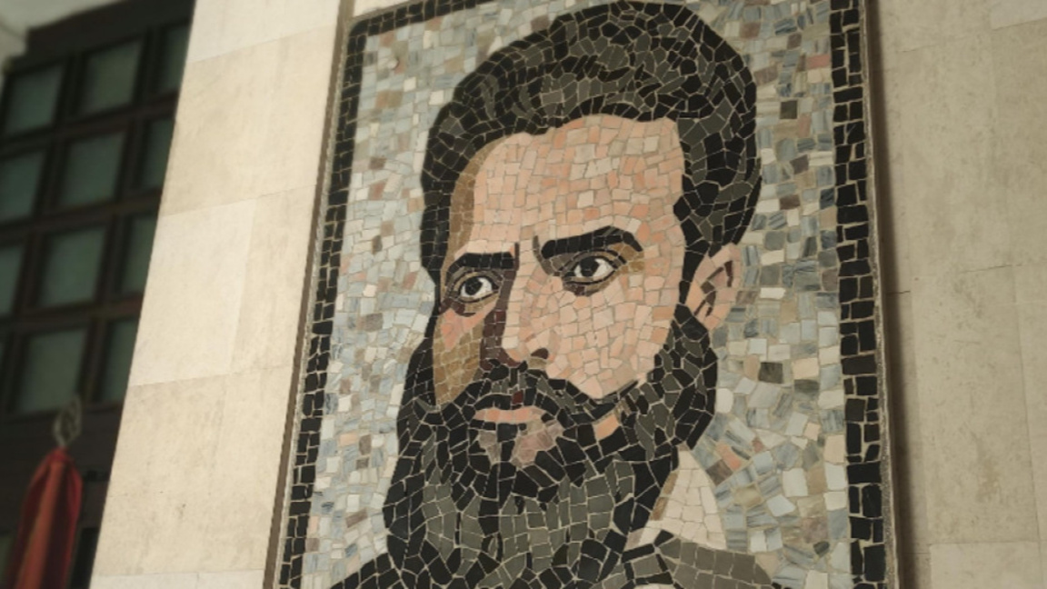 Памет за Ботев
