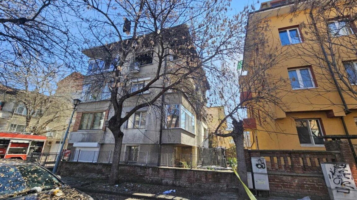 Пламна кооперация близо до 2 пловдивски училища, има загинал