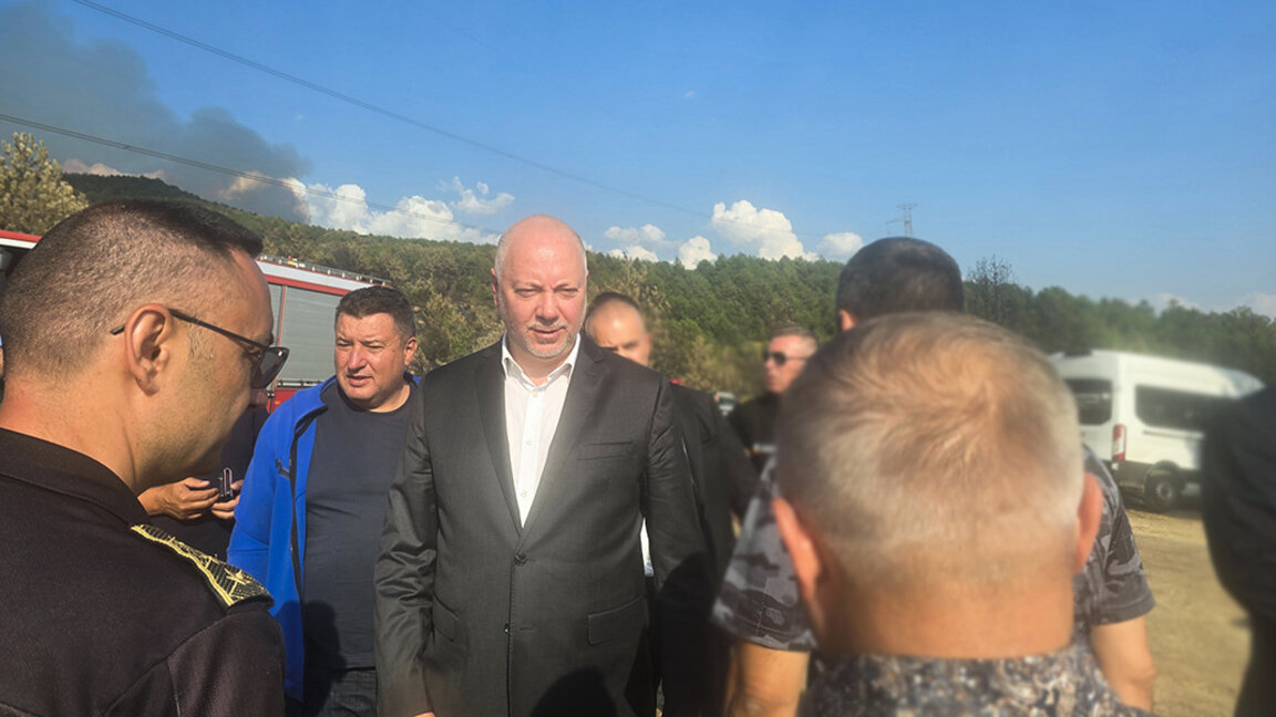 Se necesitan al menos tres años para adquirir aviones de extinción de incendios