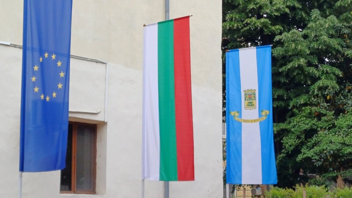 За еврото, питанията и кариерите в "Ден след ден"