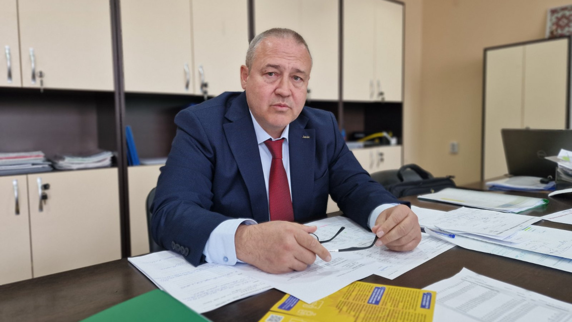 Започна контролирано изпускане на язовир...