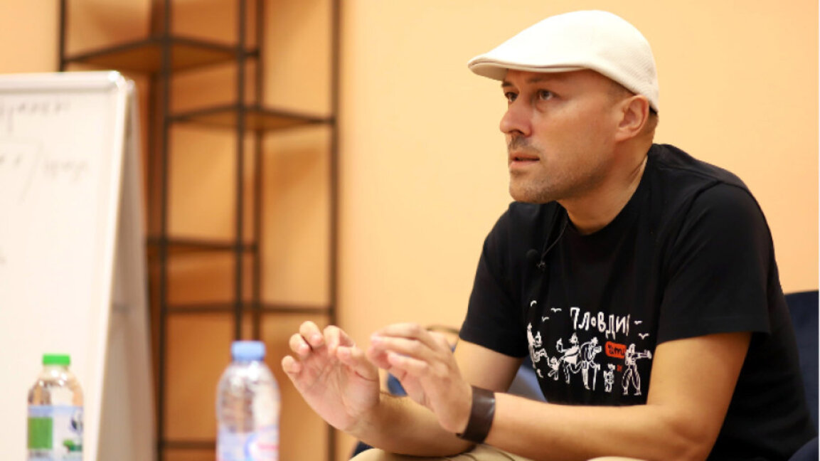 Vladislav Hristov ganó el máximo galardón mundial de poesía de haiku