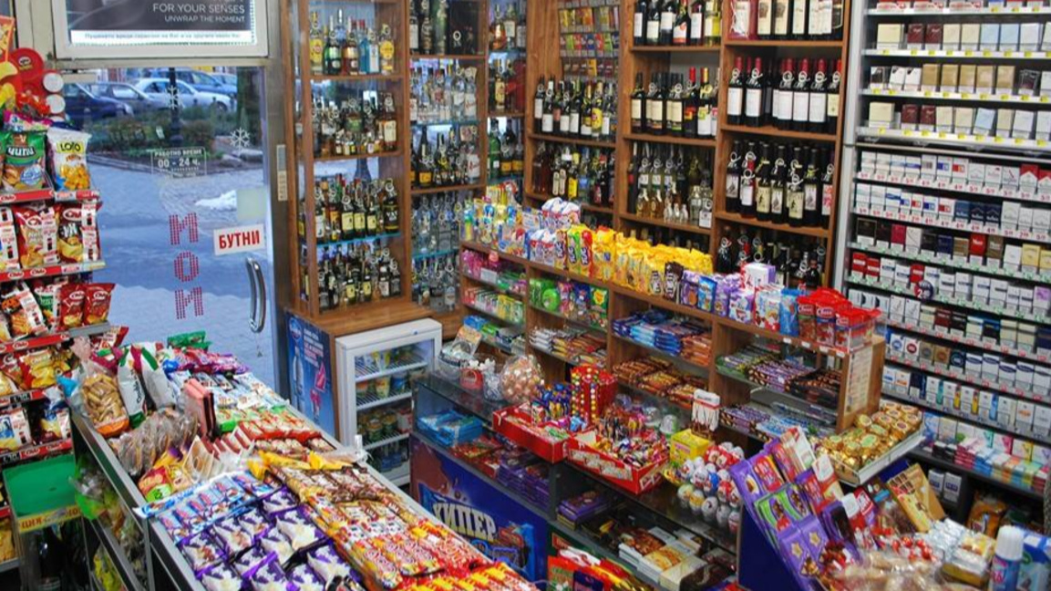 Двама въоръжени и маскирани обраха нон-стоп в "Западен"