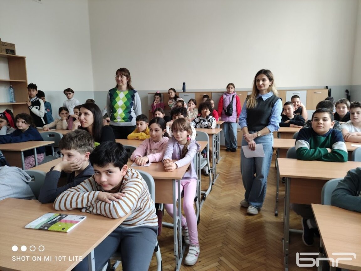 Столичното 48-о училище "Йосиф Ковачев" е събрало цвят от талантливи деца