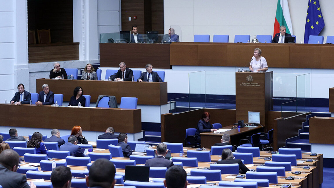 Les députés ont appelé la Cour constitutionnelle à rendre publics les résultats du recomptage des bulletins de vote...