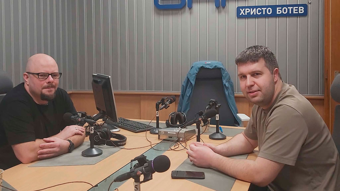 Д-р Филип Алексиев (вляво) и д-р Емилиян Гулев