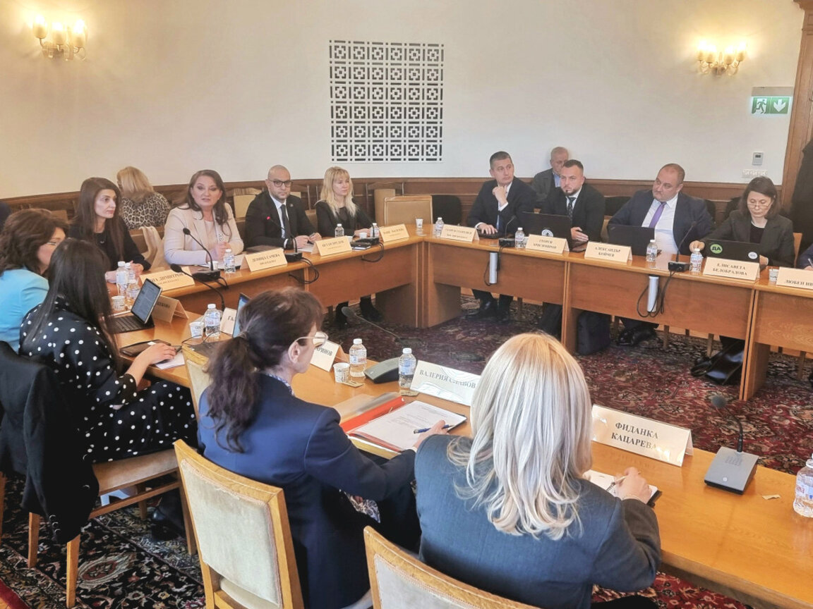 На заседанието на Комисията по труда и социалната политика в Народното събрание - 5 февруари 2025 г.