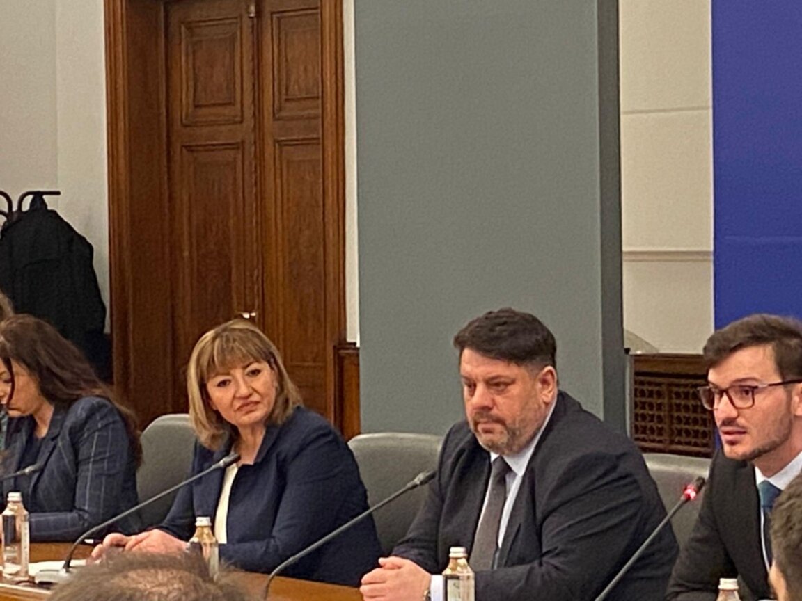 Предстои изготвянето на цялостна правна уредба за доброволчеството в България