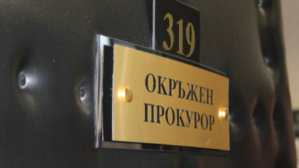 Разследват смърт на родилка