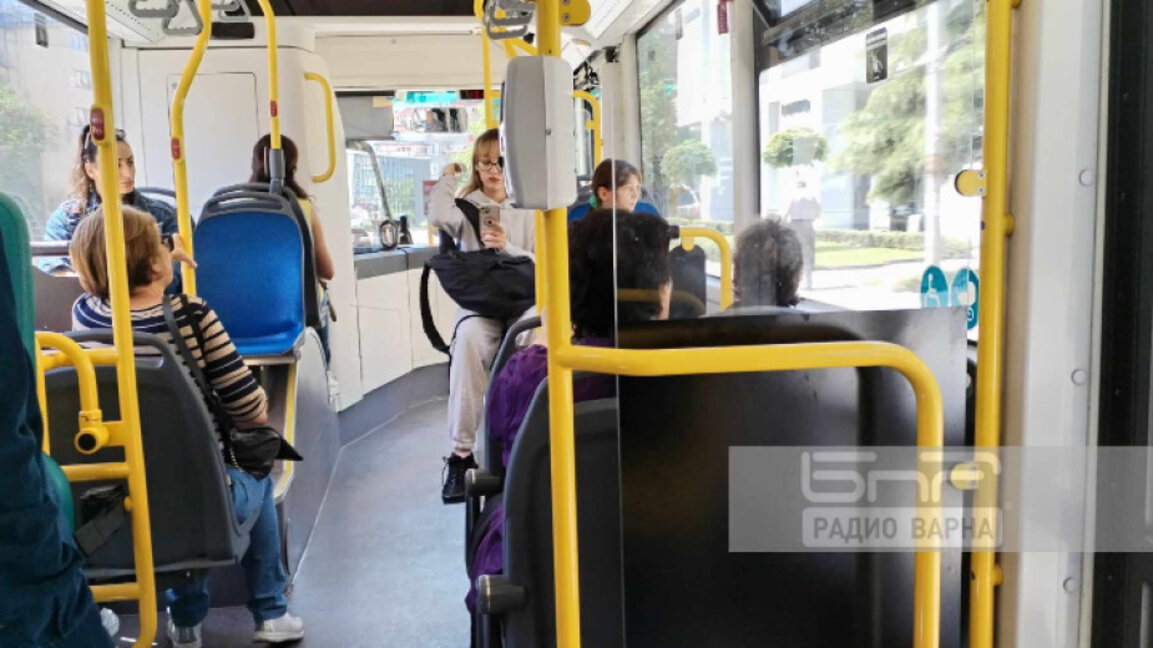 Обновяват билетната система в градския транспорт