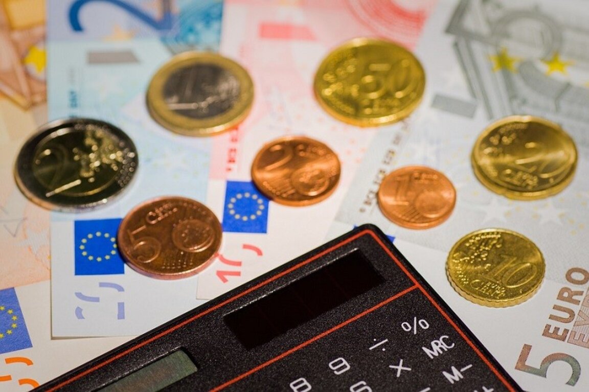 Ξεκινά ενημερωτική καμπάνια της Ευρωπαϊκής Επιτροπής για το ευρώ