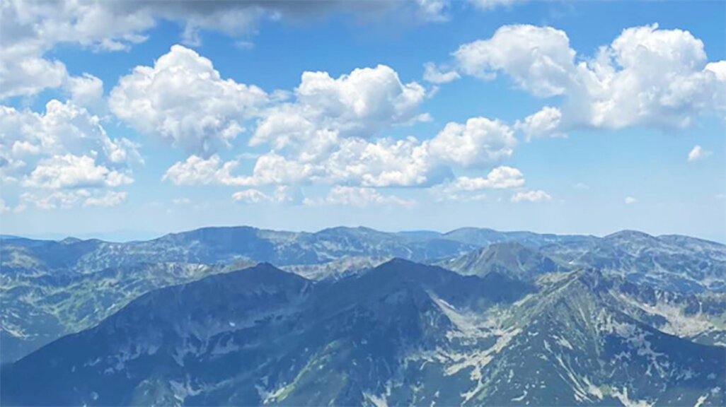 В 100-й раз праздничное восхождение на Мусала, самую высокую вершину на Балканах