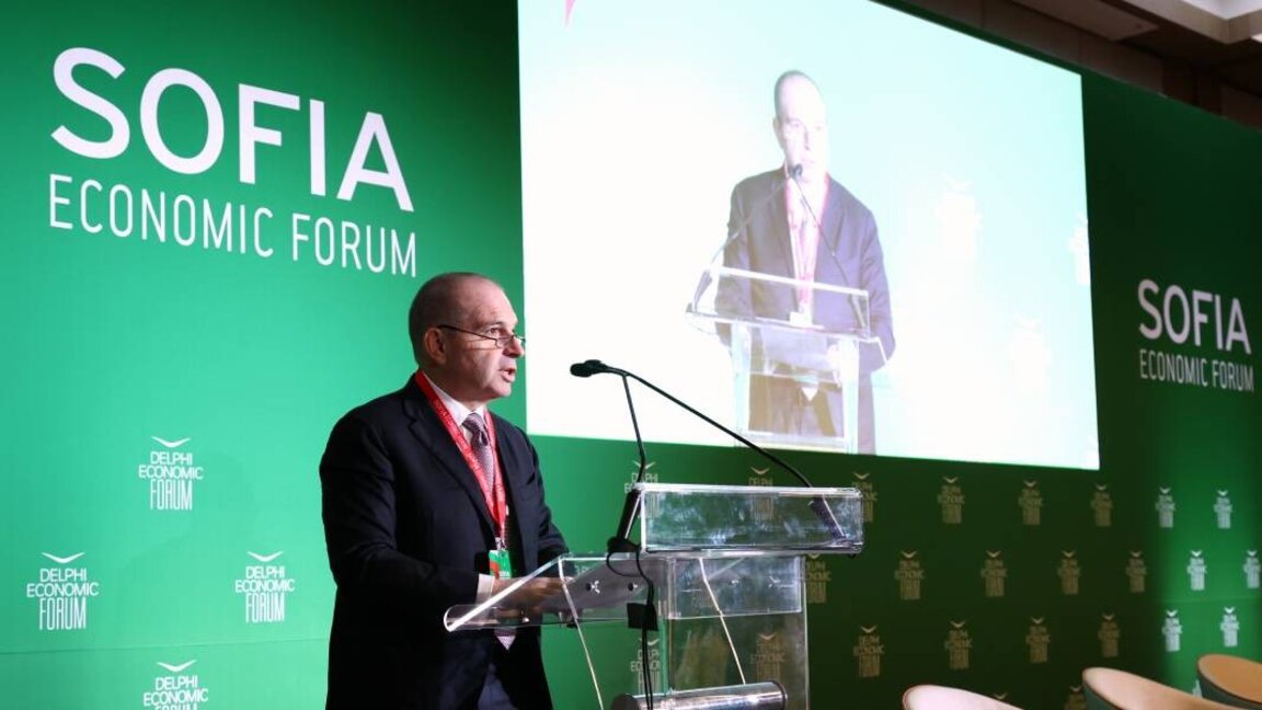 Гроздан Караджов