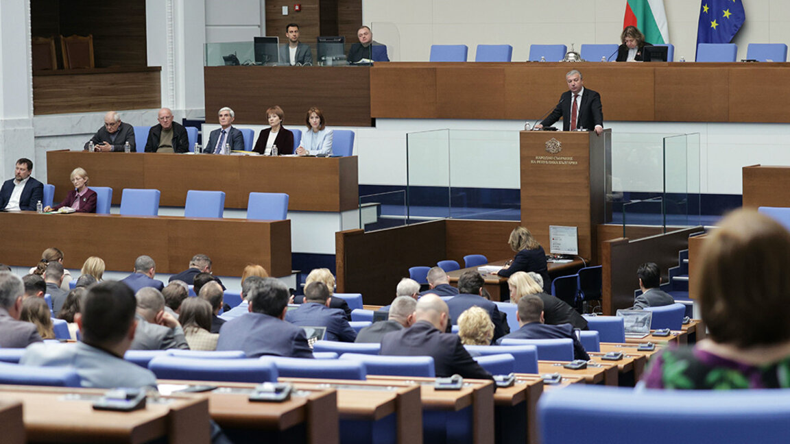 Парламентът прие на първо четене промени в НПК