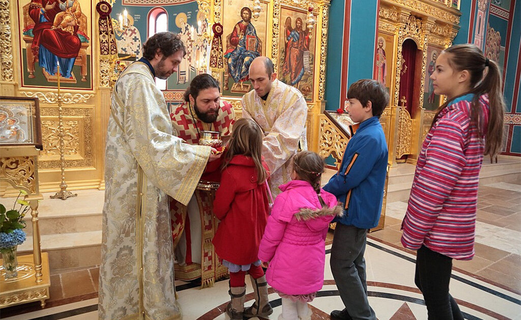 Saint Mina helps to build the "Exaltation of the Holy Cross of God" church in Sofia