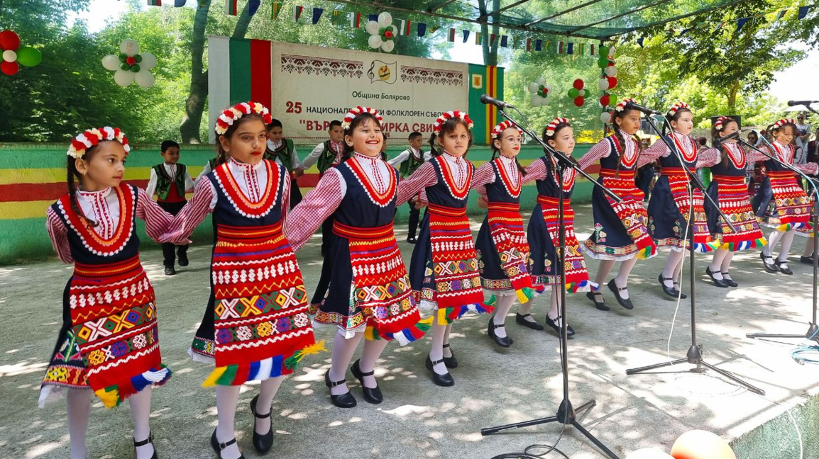 “Bilbili i shelgut tingëllon” – festivali në Bolljarovo 