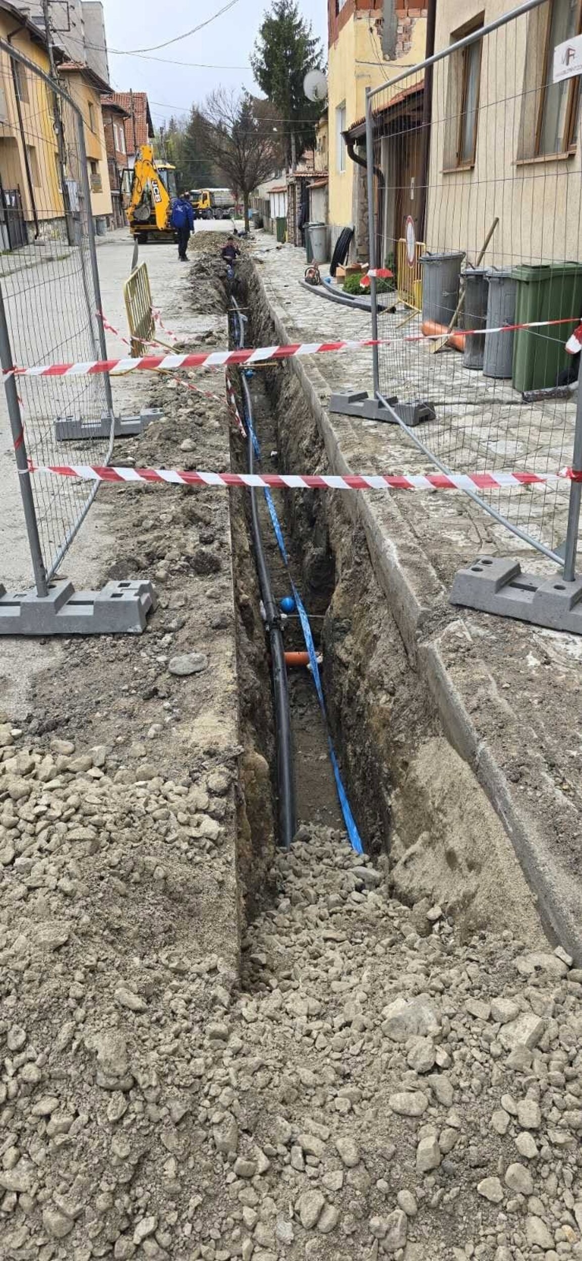 Продължава поетапната подмяна на водопровод и асфалтиране на улици в Разлог