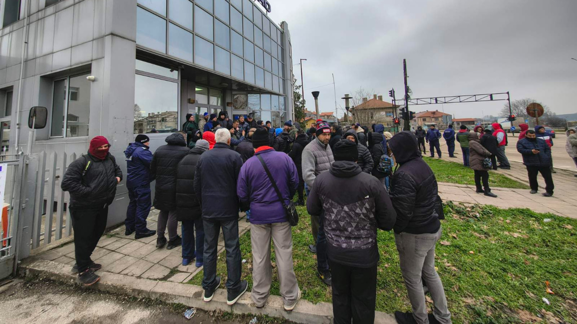 Протест пред Енергото в Силистра