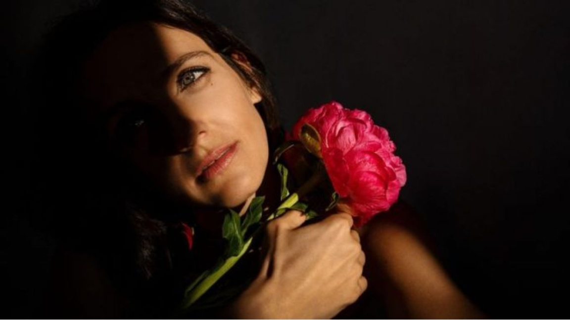 Wlada Tomowa – bulgarische Musikerin mit einer Mission jenseits des Ozeans