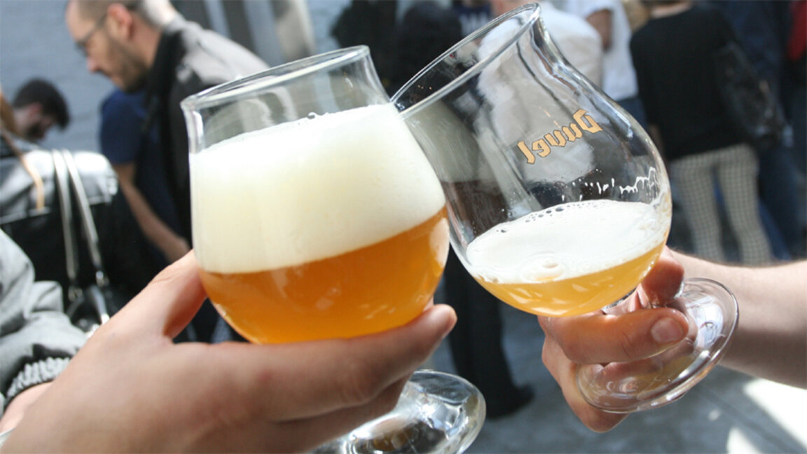 В Русе забраниха употребата на алкохол извън заведенията