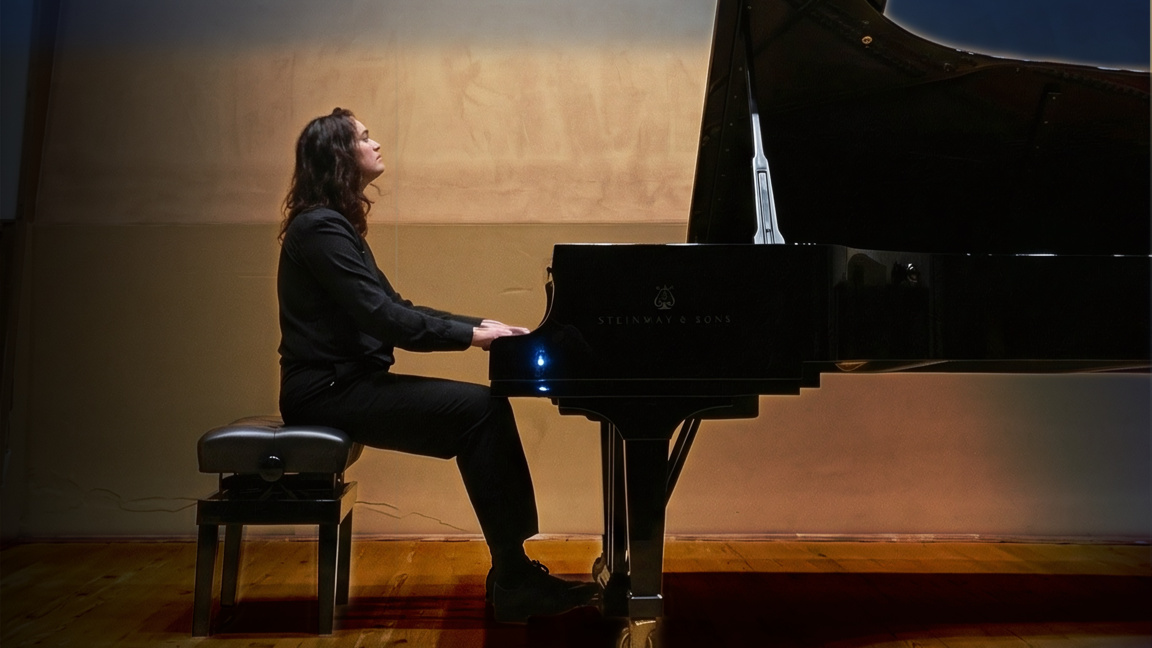 "Диалози с музиката" с Пламен Цветанов