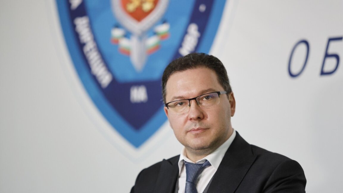 Даниел Митов