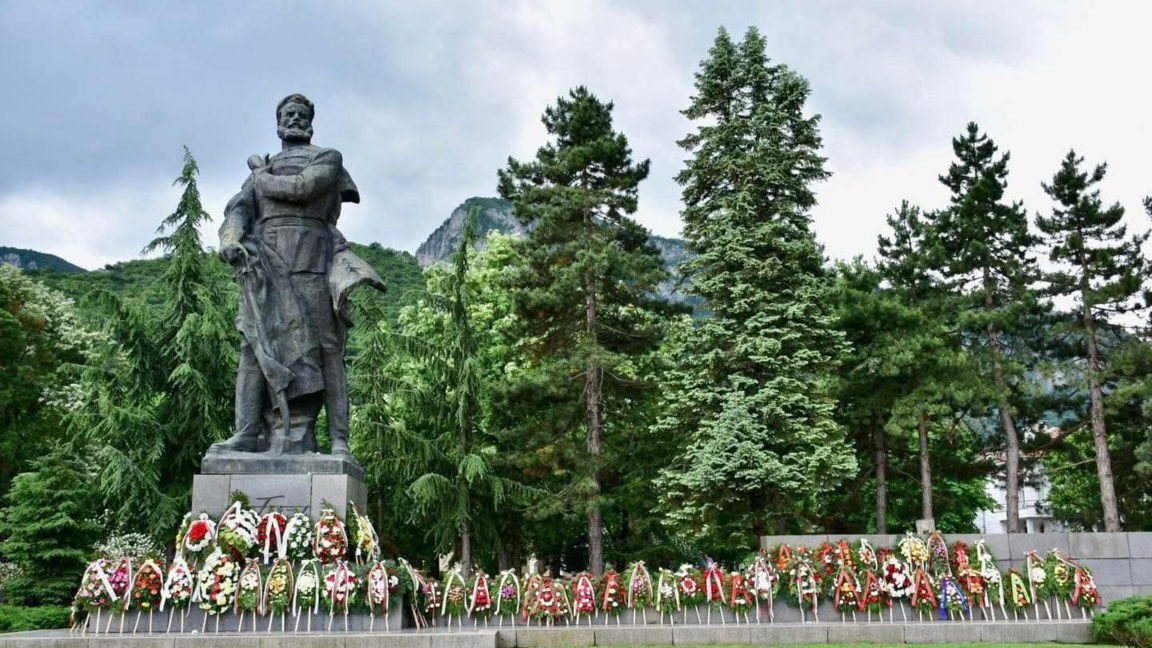 Враца отбелязва 178 години от рождението на Христо Ботев