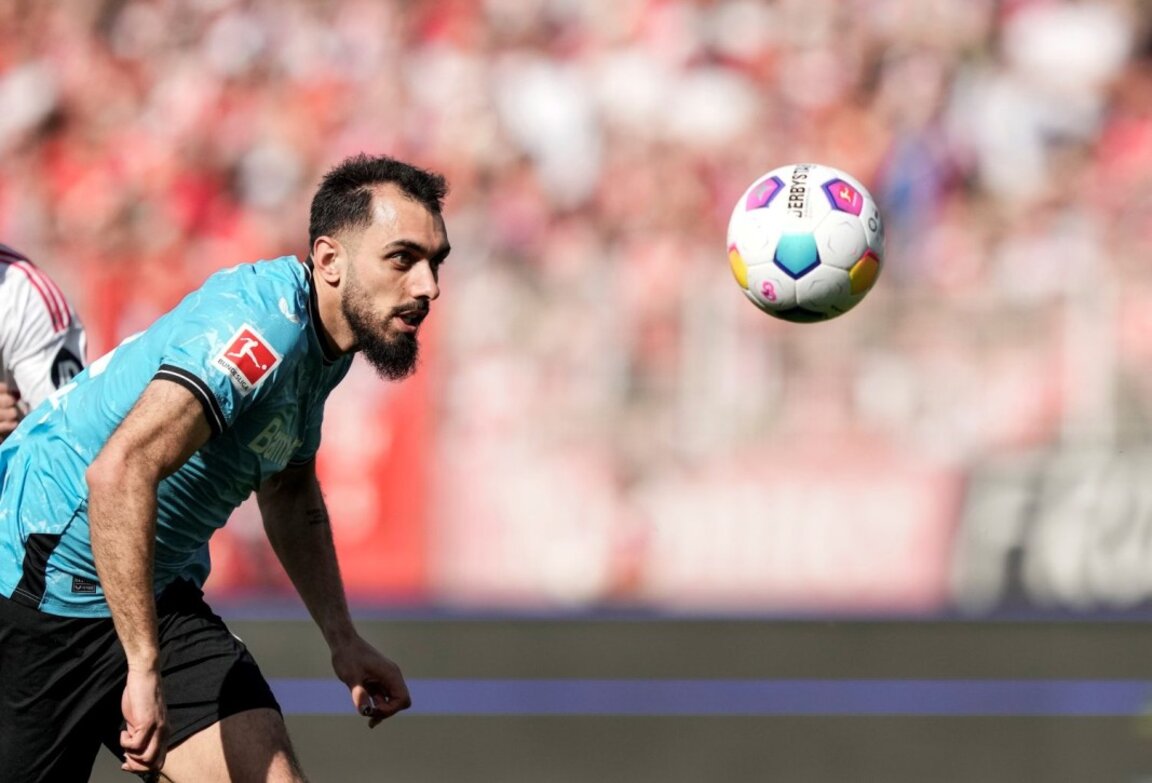 Борха Иглесиас беше повикан по спешност.