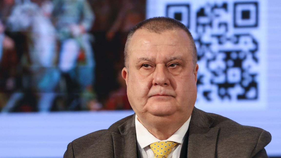 El Prof. Emanuel Mutafov se suma a la directiva de la UAI