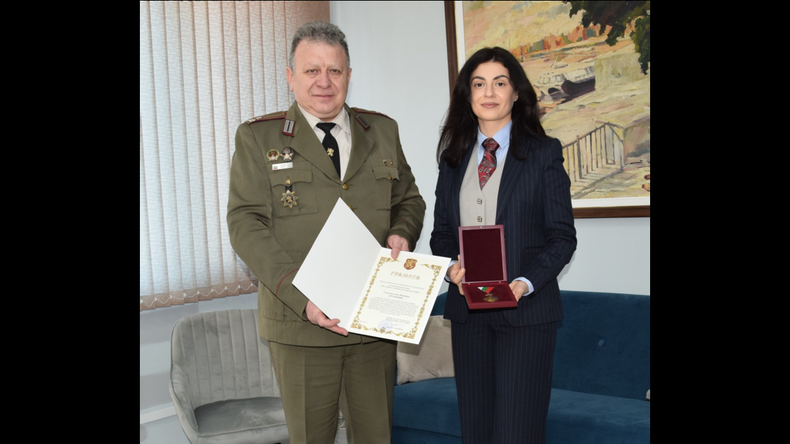 Областният управител на Видин получи медал за опазването на военните паметници