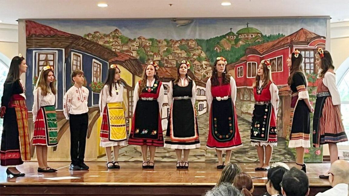 Bulgarischer Kinderchor in Berlin feiert Jubiläumskonzert „Libe le“