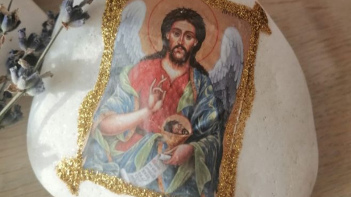Инициативата „Спаси икона“ помага на нуждаещи се